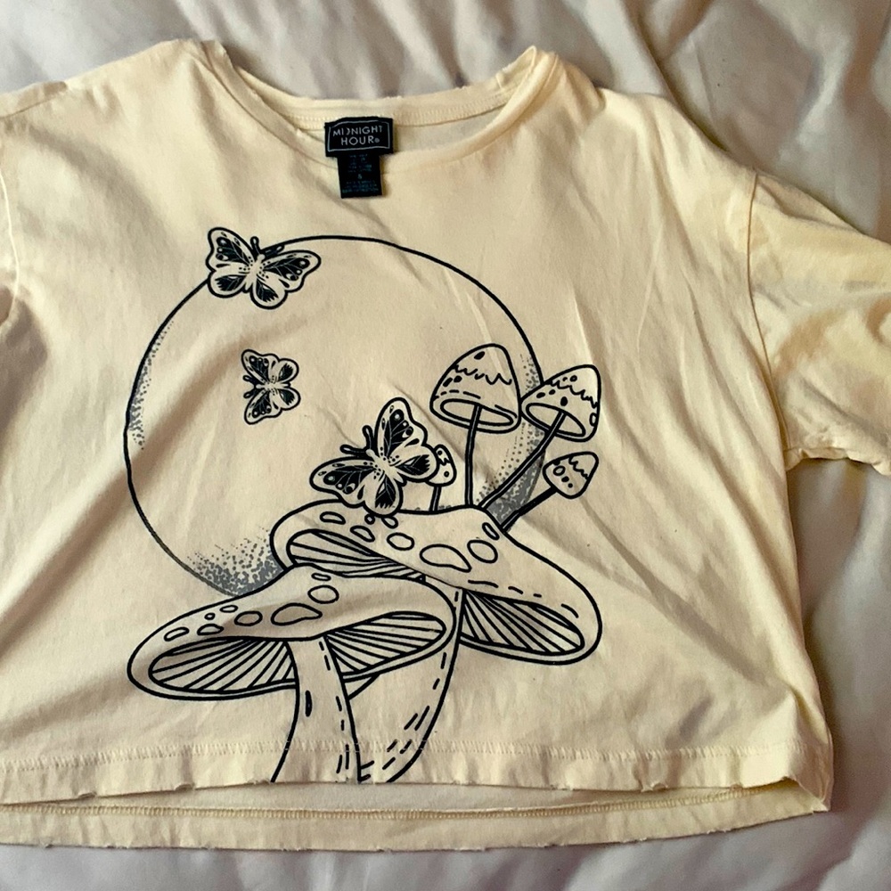 Mushroom crop top